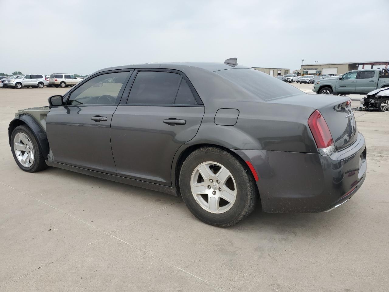 2C3CCABG5JH291858 2018 Chrysler 300 S