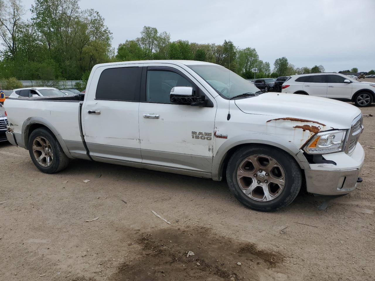 2014 Ram 1500 Laramie vin: 1C6RR7VT6ES273357