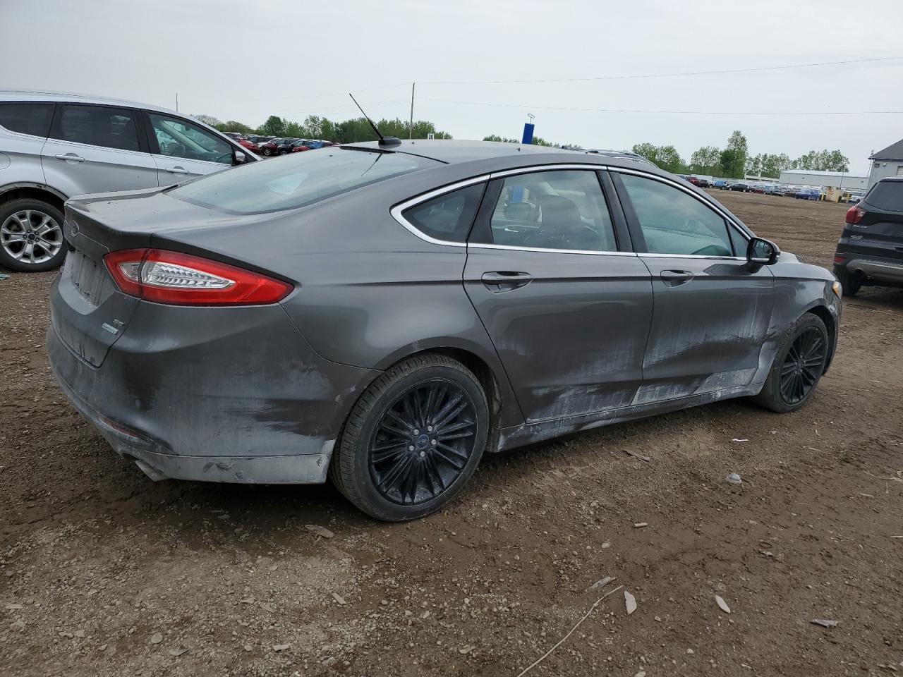 1FA6P0HD7E5363571 2014 Ford Fusion Se