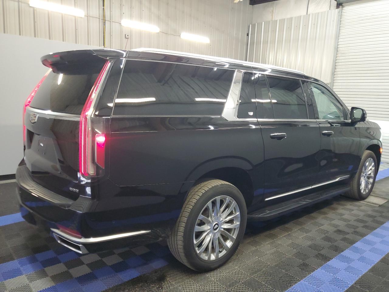 2022 Cadillac Escalade Esv Premium Luxury vin: 1GYS4KKL8NR220841