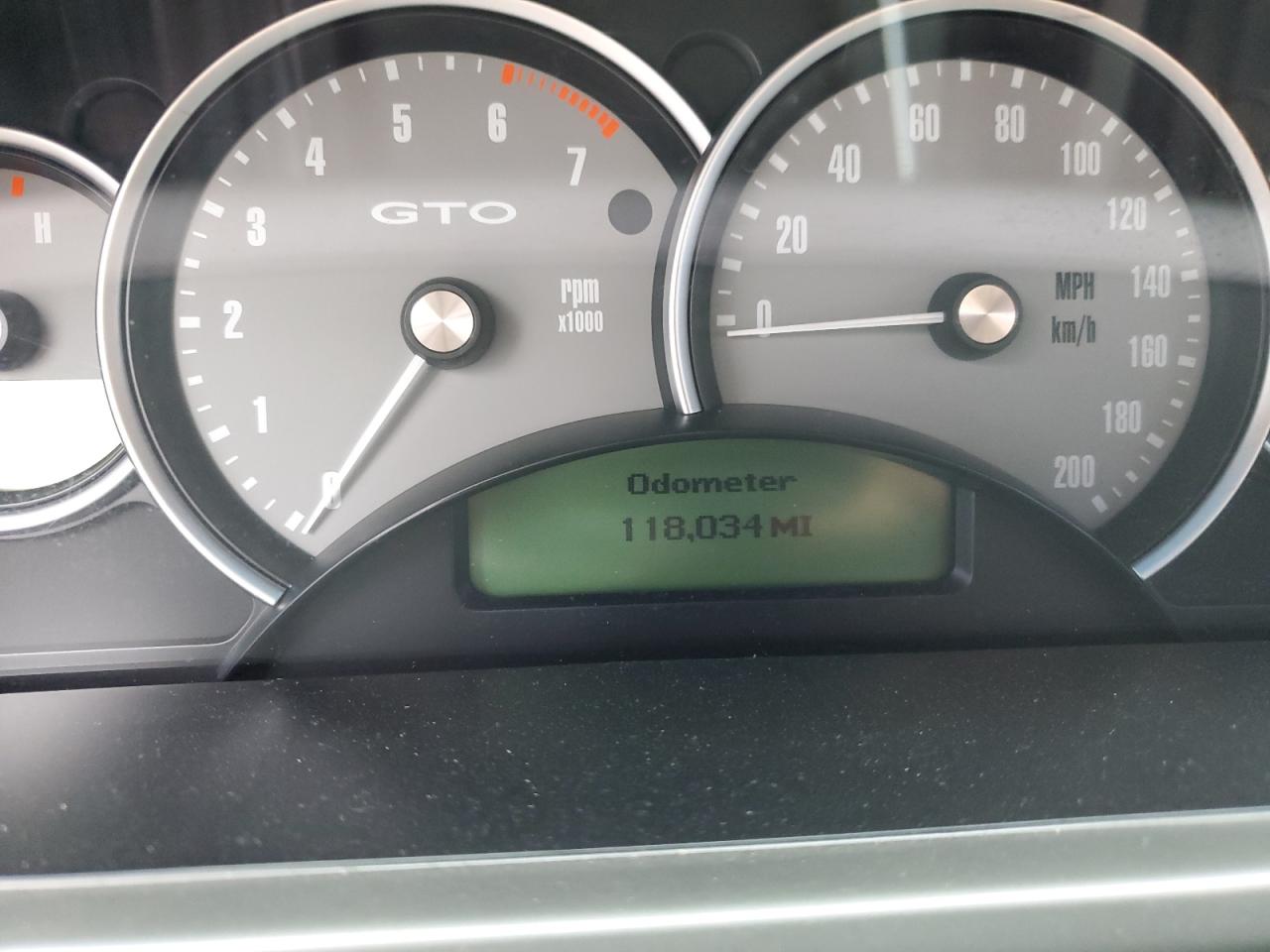 6G2VX12G74L312703 2004 Pontiac Gto