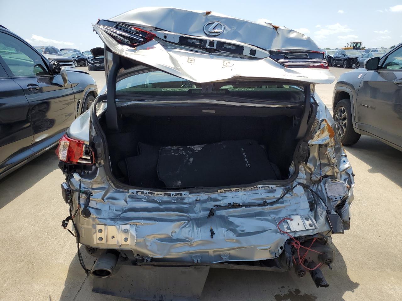 JTHBA1D20G5038055 2016 Lexus Is 200T