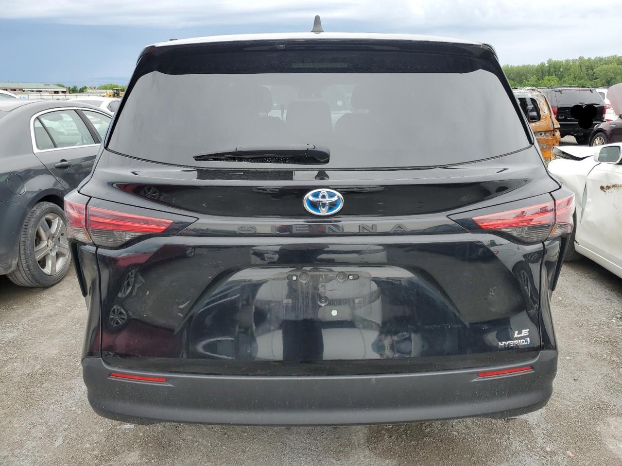 5TDKRKEC4MS048763 2021 Toyota Sienna Le
