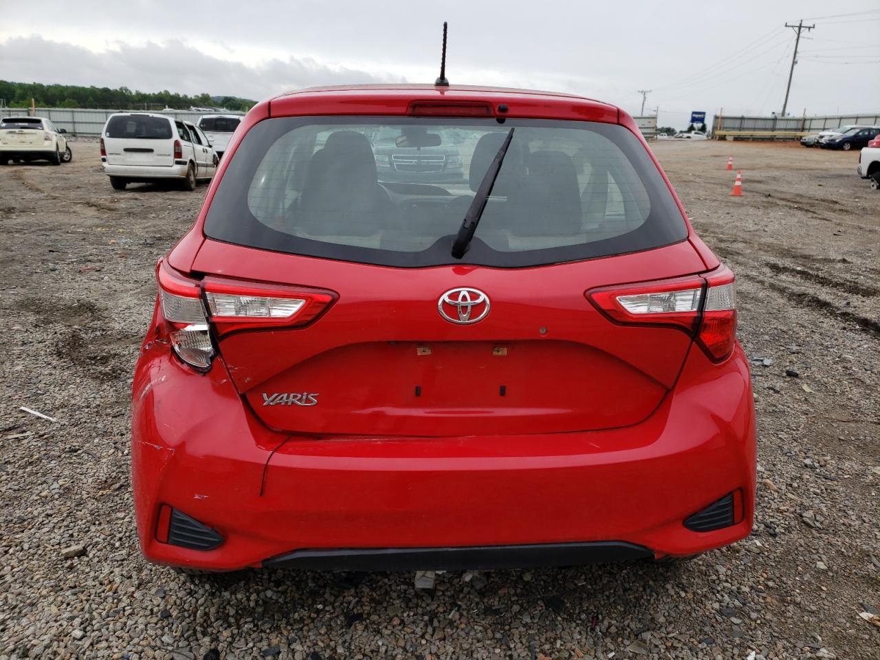 VNKKTUD37JA093419 2018 Toyota Yaris L