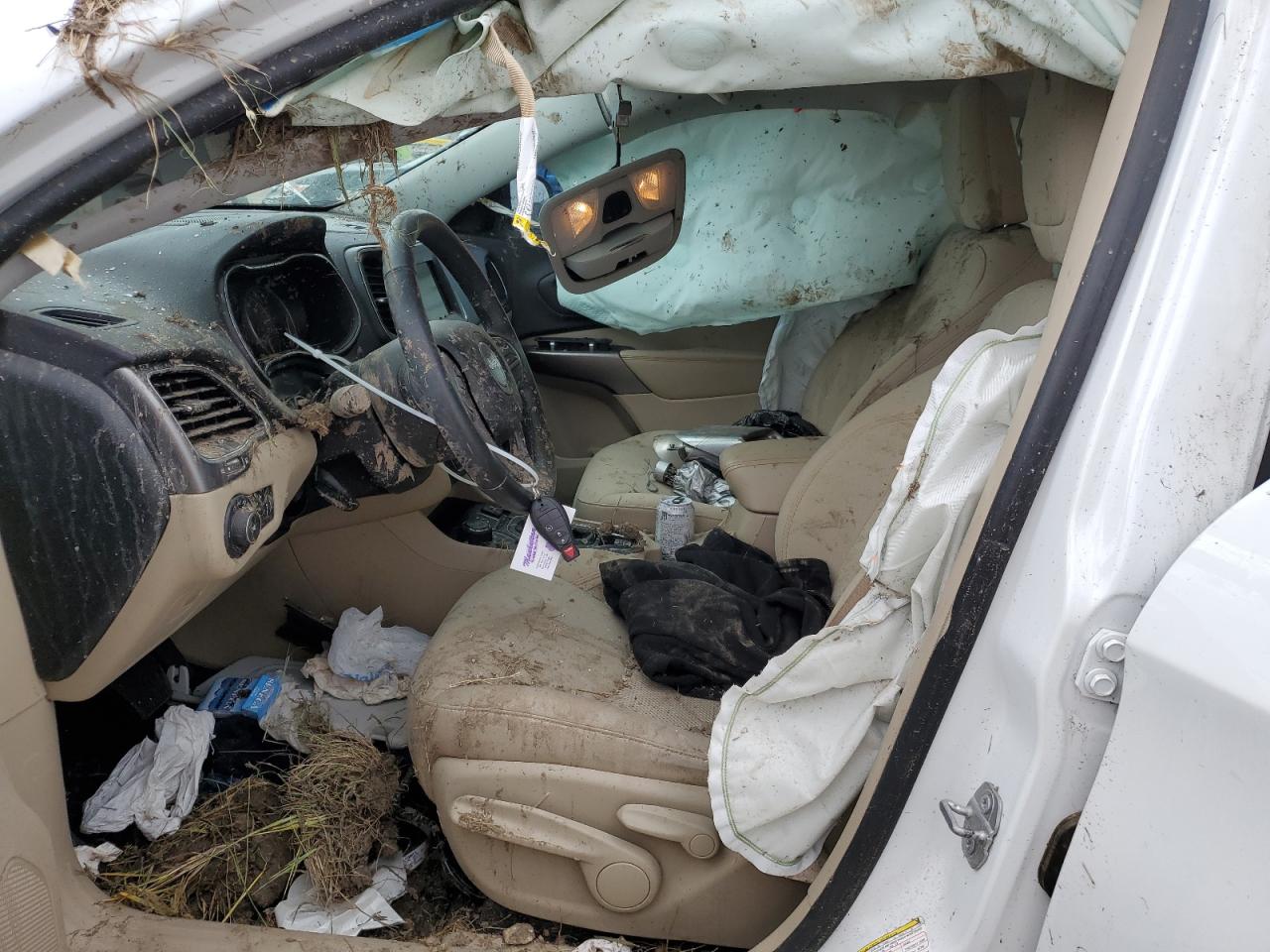 1C4PJMCX5KD112414 2019 Jeep Cherokee Latitude