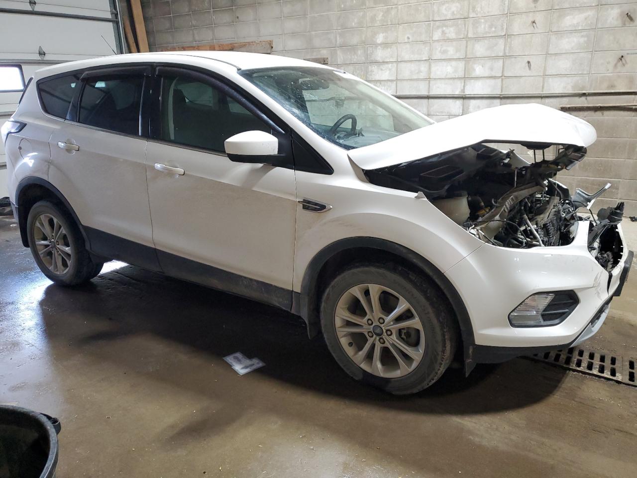 1FMCU9GD3HUA16983 2017 Ford Escape Se