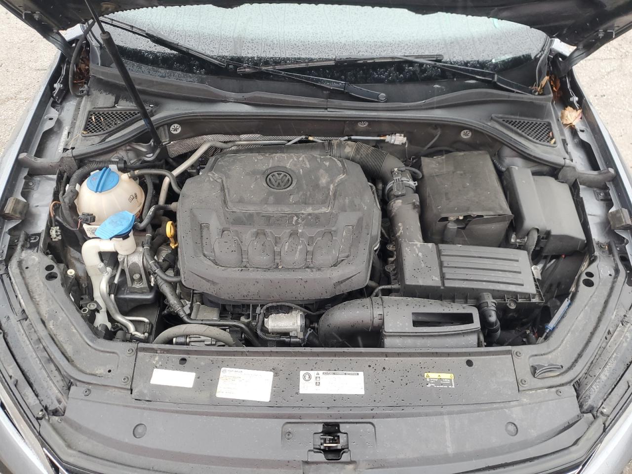 1VWAA7A39JC001647 2018 Volkswagen Passat S