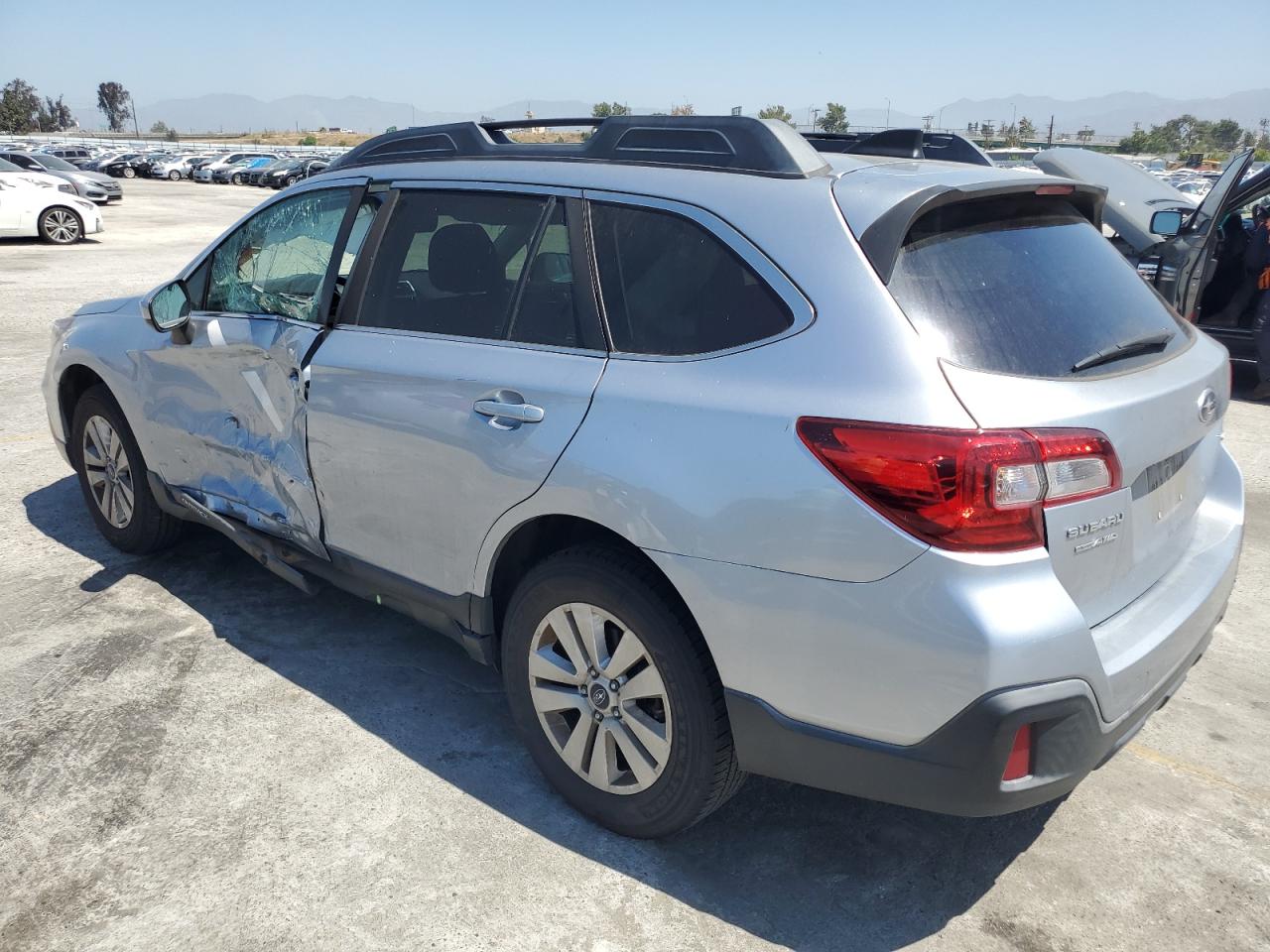 4S4BSAFC9K3363159 2019 Subaru Outback 2.5I Premium