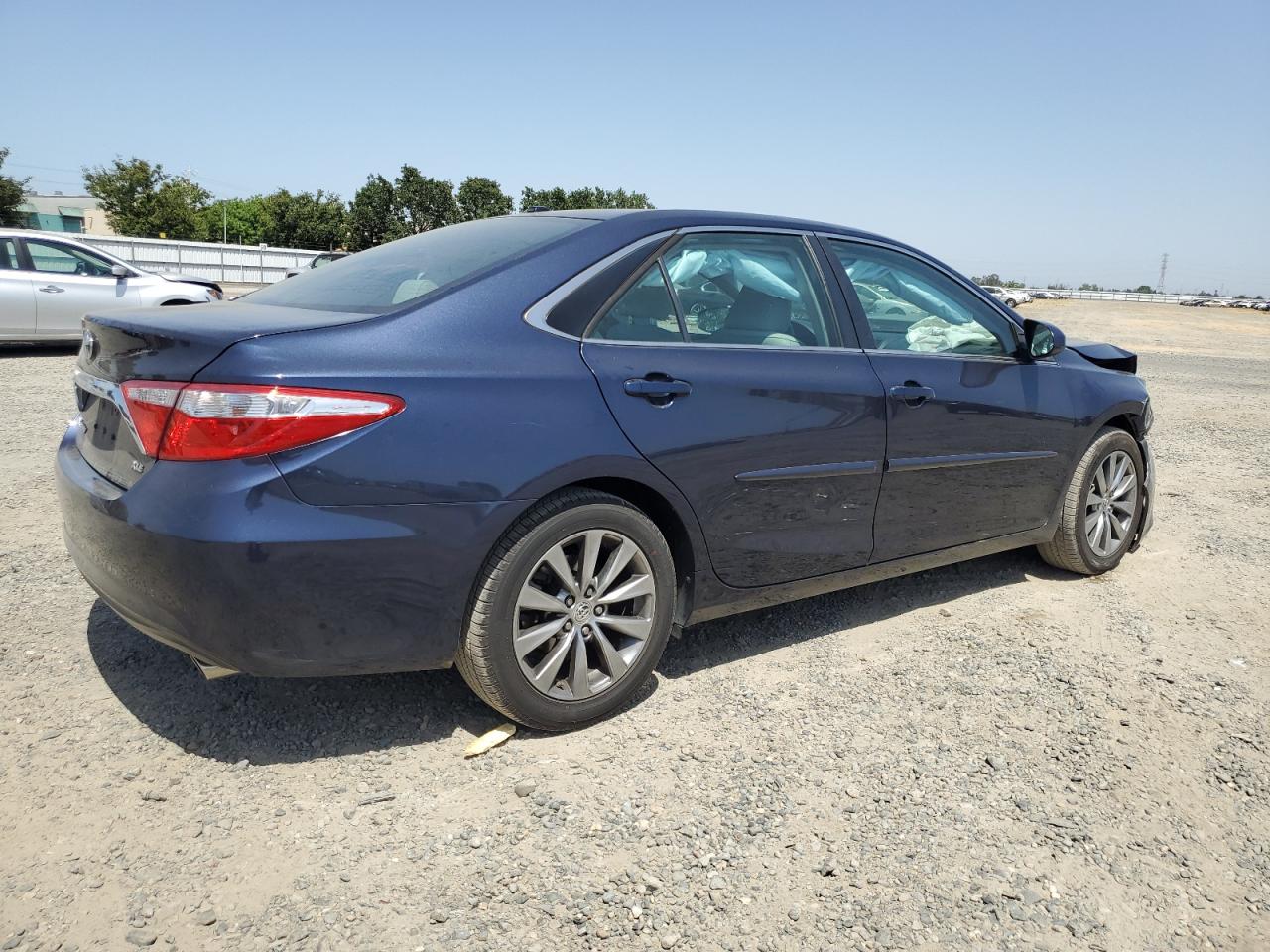 2016 Toyota Camry Le vin: 4T1BF1FK9GU554240