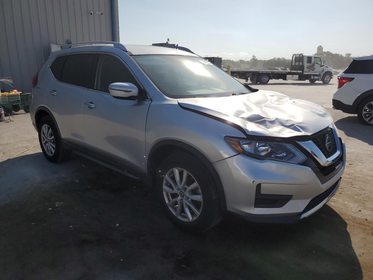 KNMAT2MT2JP569128 2018 Nissan Rogue S