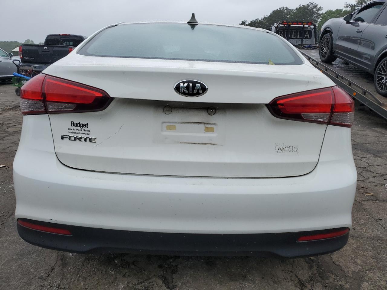 3KPFK4A76HE019274 2017 Kia Forte Lx