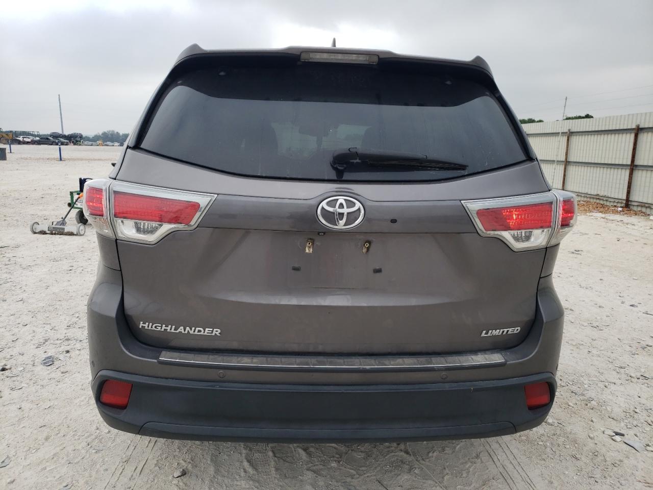 5TDYKRFH5GS184423 2016 Toyota Highlander Limited