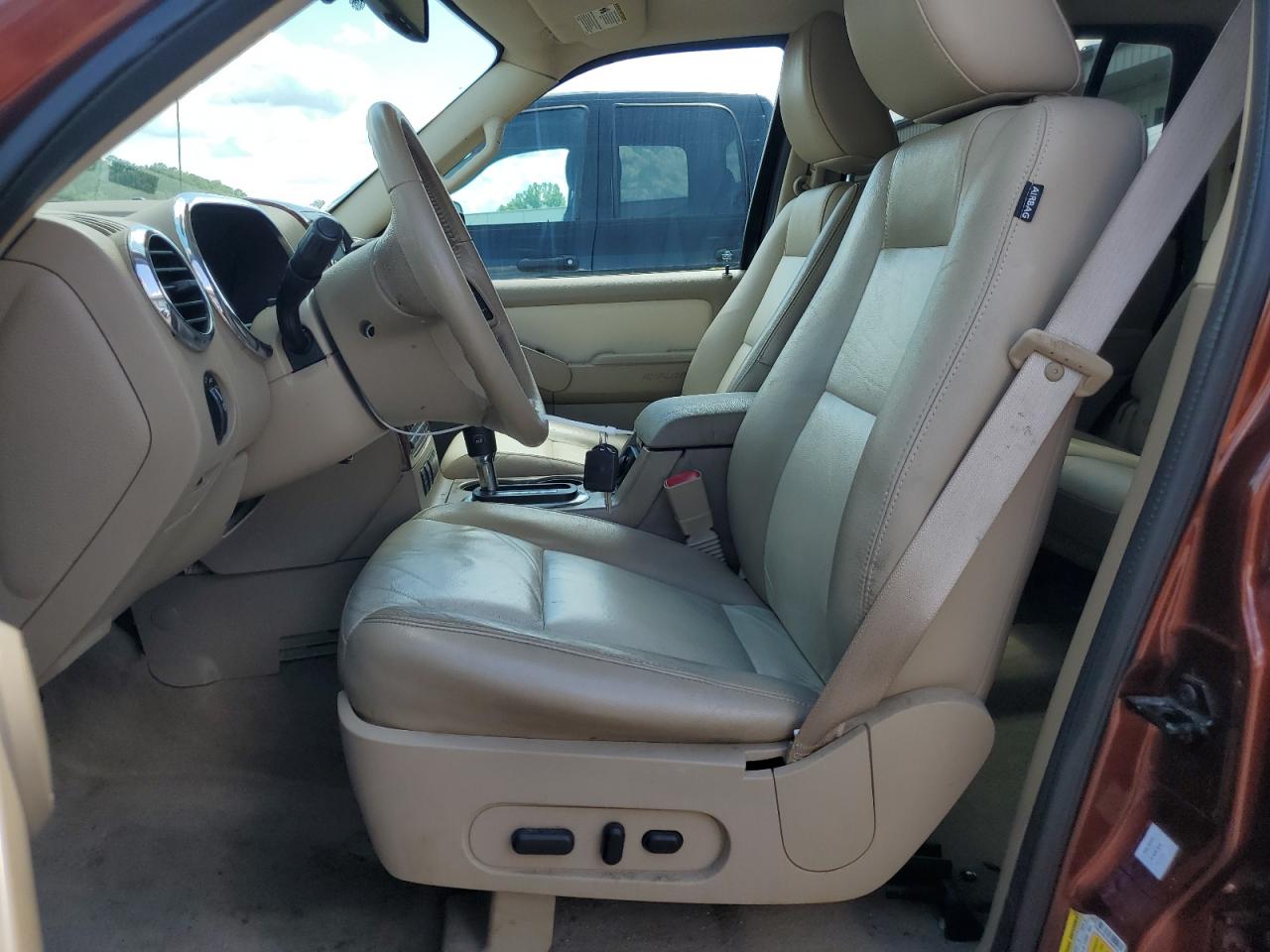 1FMEU7EE7AUA89918 2010 Ford Explorer Eddie Bauer