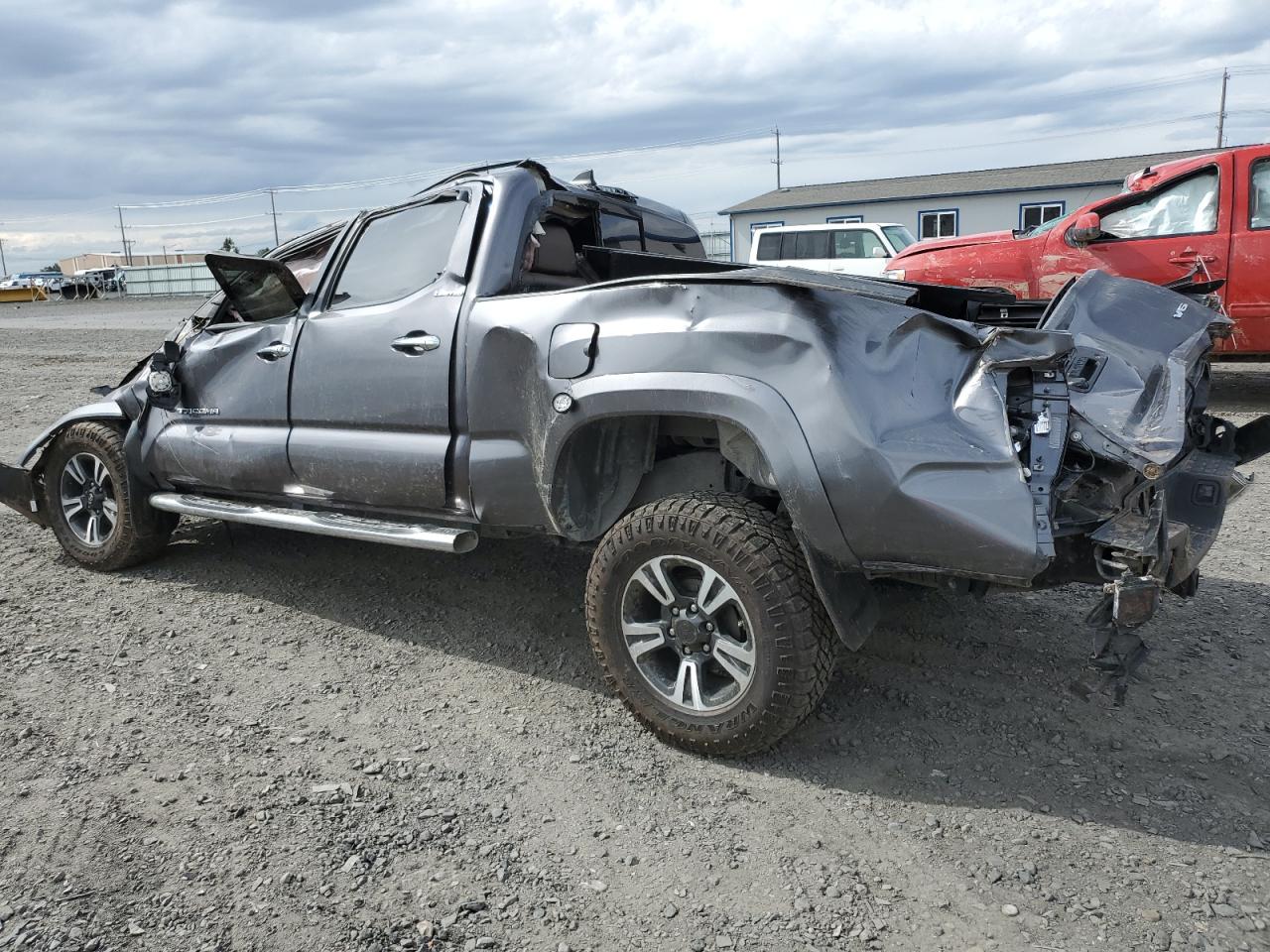 5TFHZ5BNXHX018331 2017 Toyota Tacoma Double Cab