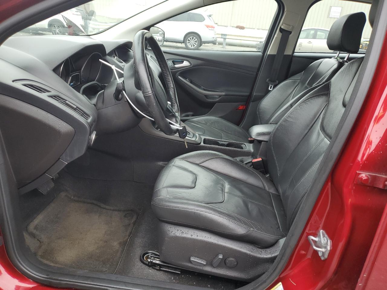 1FADP3K2XFL251523 2015 Ford Focus Se