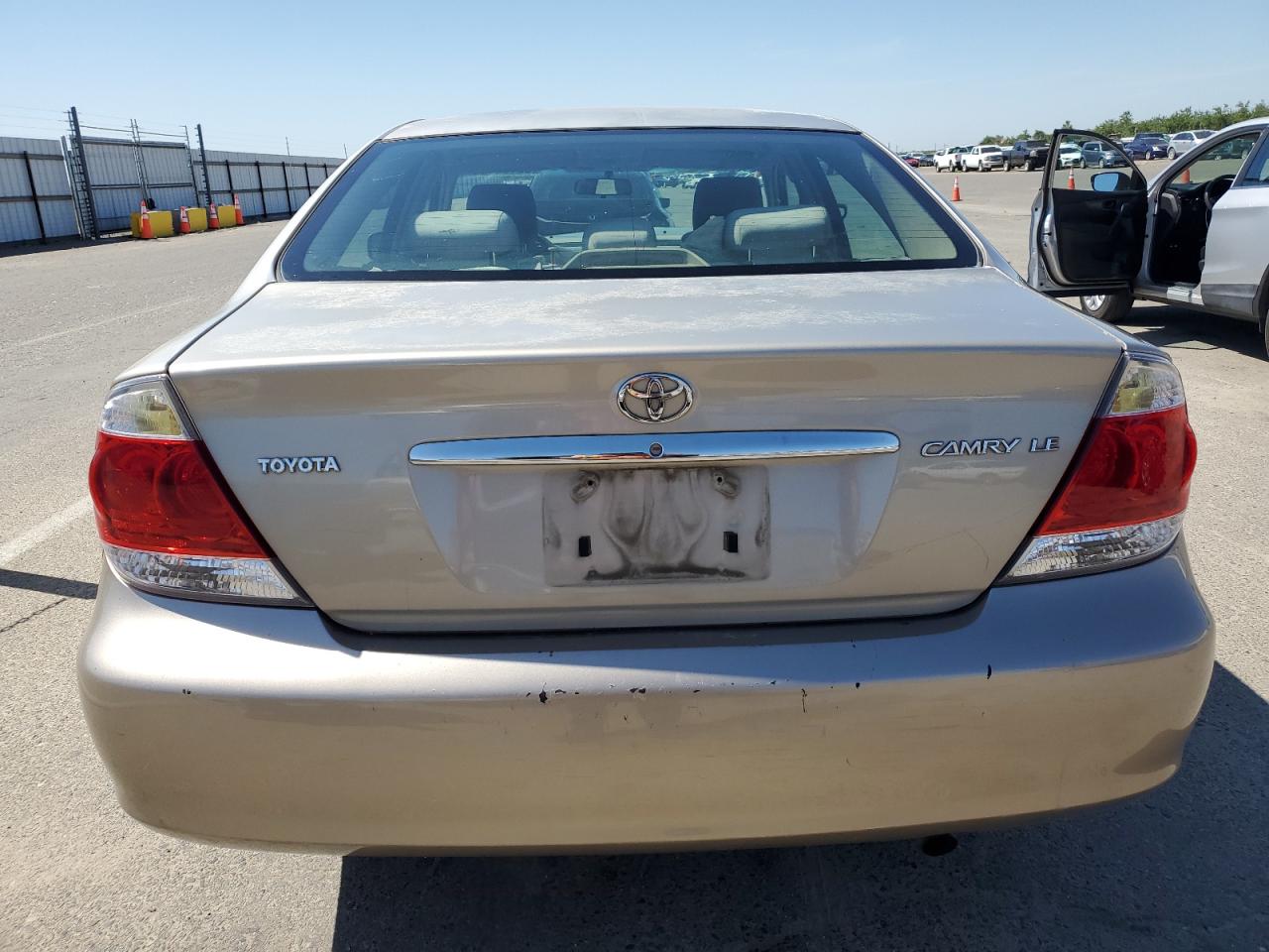 4T1BE32KX5U025607 2005 Toyota Camry Le