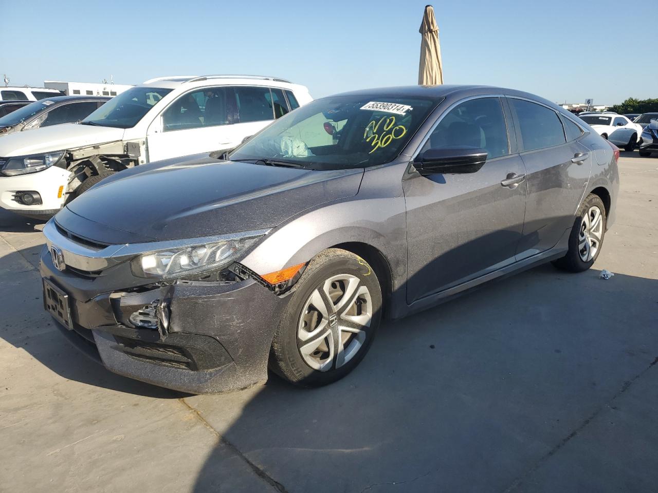 2HGFC2F52JH570354 2018 Honda Civic Lx