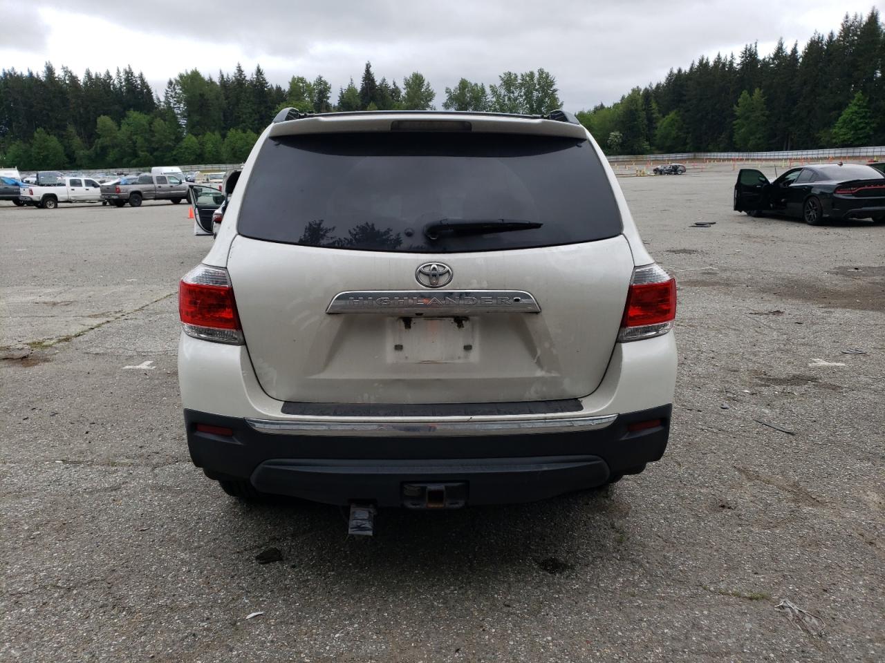 5TDZK3EH7DS138445 2013 Toyota Highlander Base