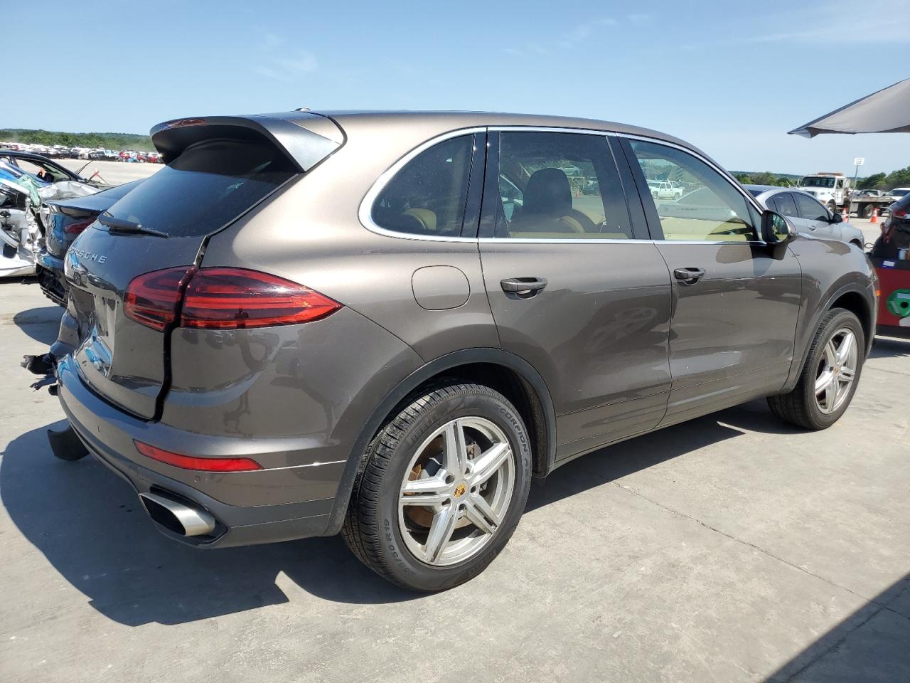 WP1AA2A28GKA14397 2016 Porsche Cayenne