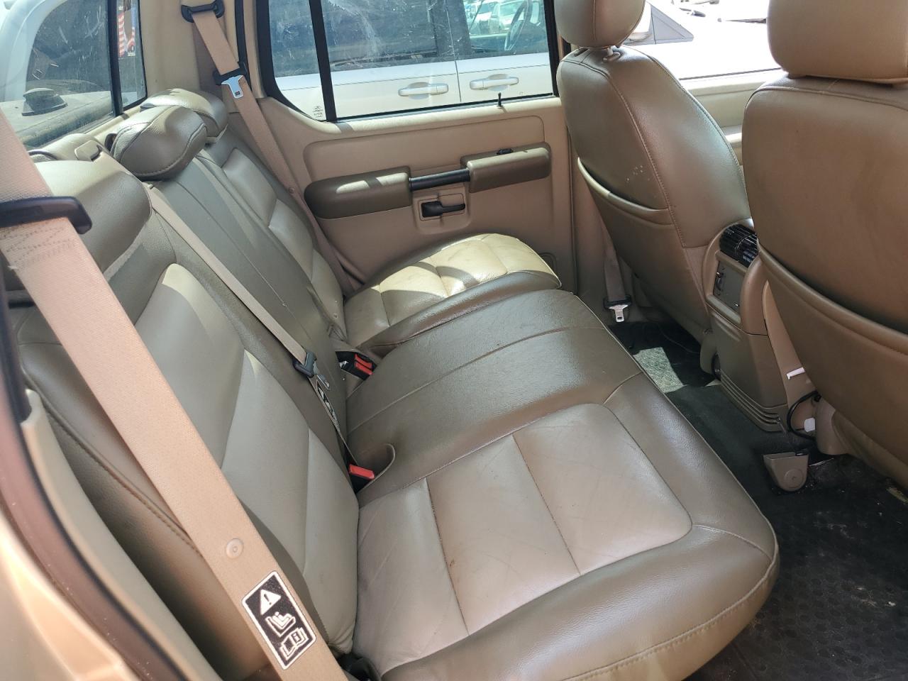 1FMZU67K74UA77187 2004 Ford Explorer Sport Trac