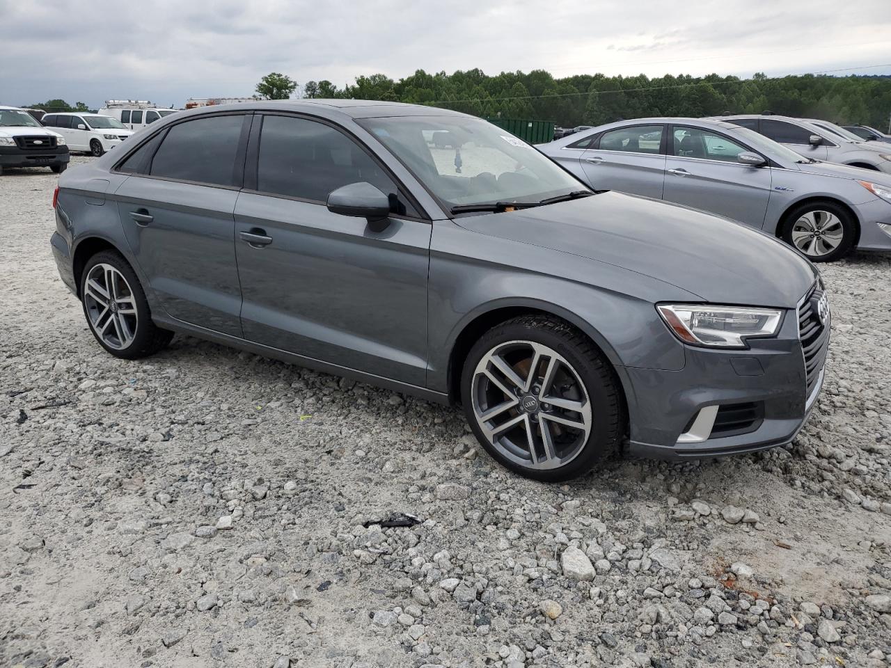 2017 Audi A3 Premium vin: WAUB8GFF7H1039158