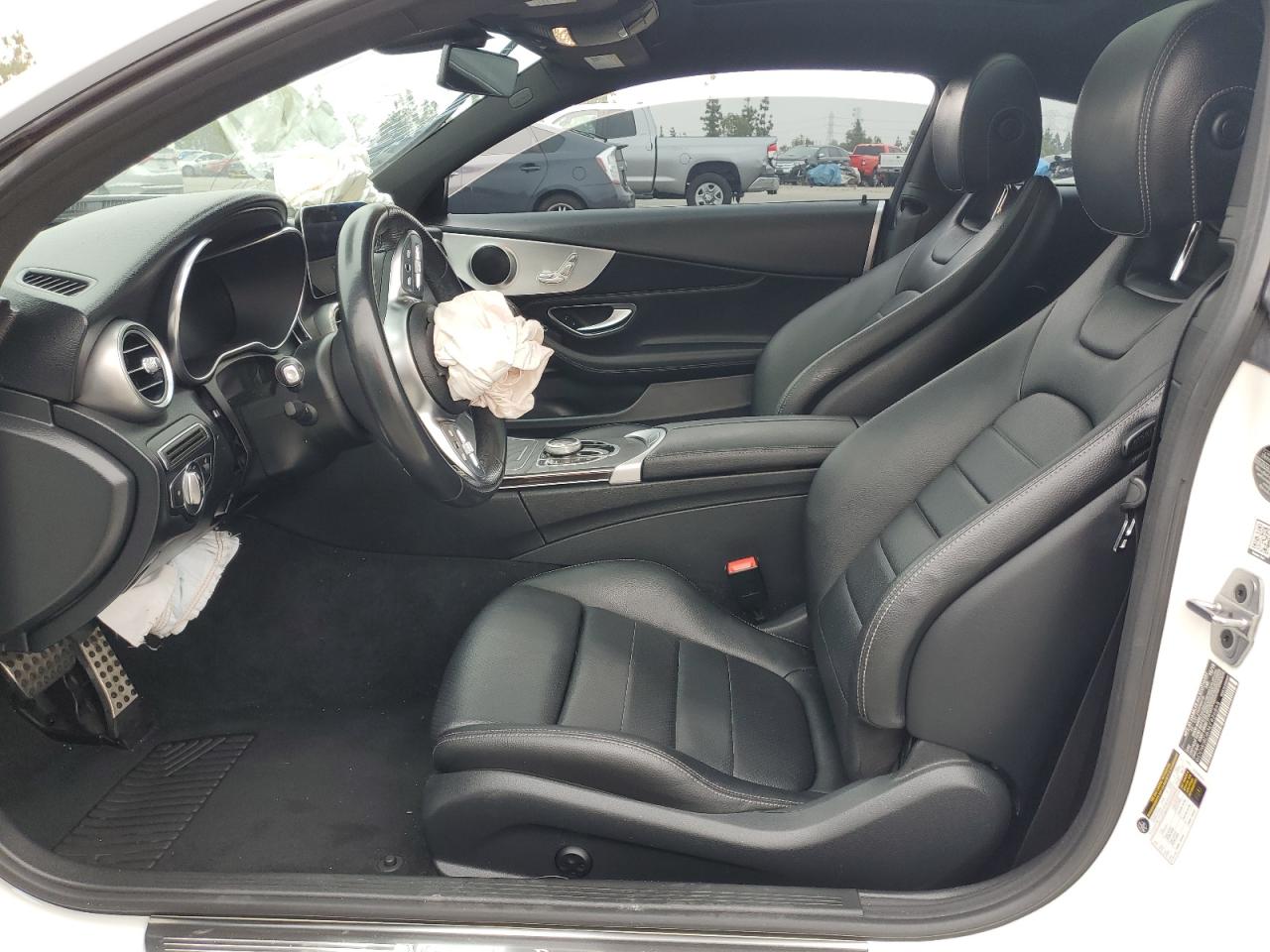 WDDWJ8DB3KF826865 2019 Mercedes-Benz C 300