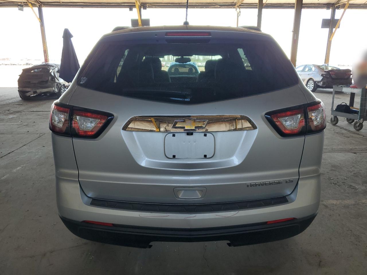 1GNKRFED7FJ332279 2015 Chevrolet Traverse Ls