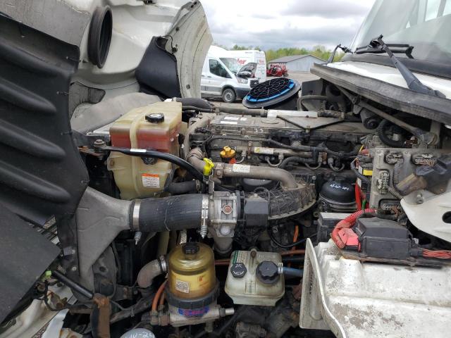 Lot #2510533293 2016 FREIGHTLINER M2 112 MED salvage car
