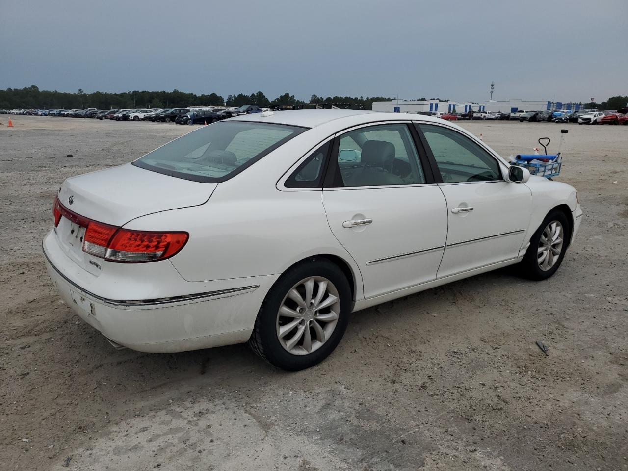 KMHFC46F97A201562 2007 Hyundai Azera Se