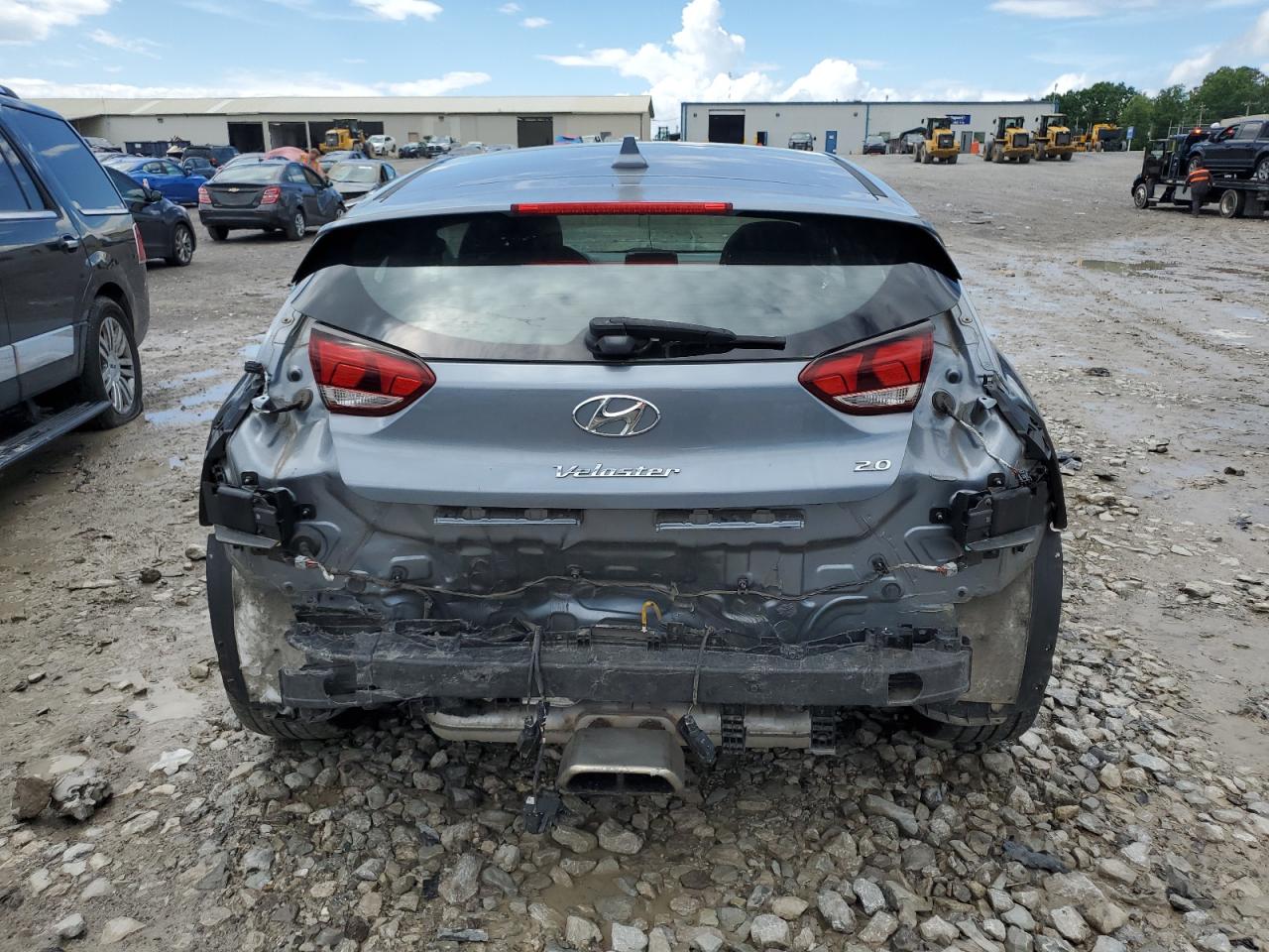 2019 Hyundai Veloster Base vin: KMHTG6AF5KU013204