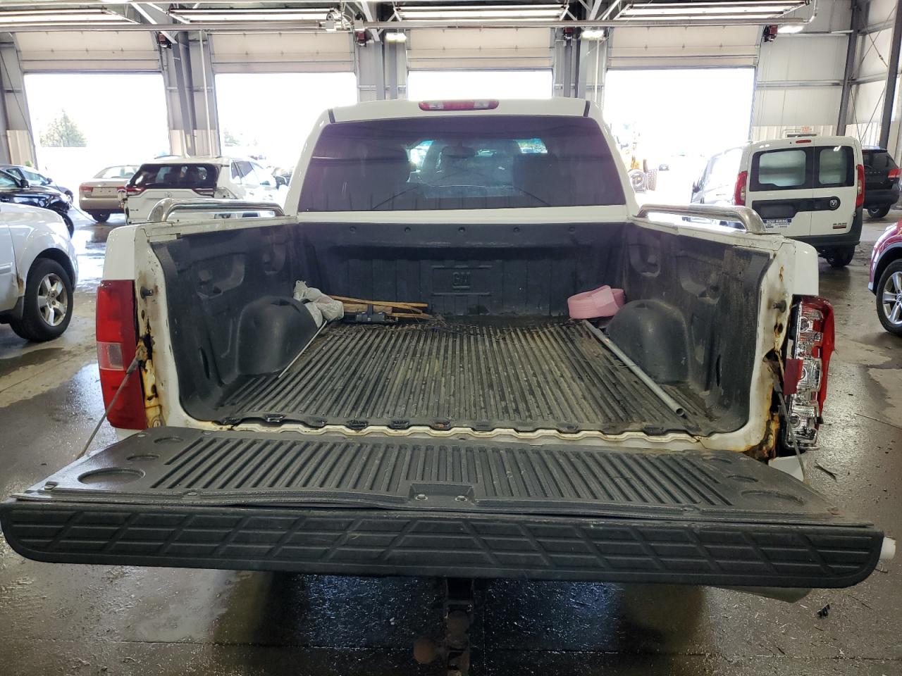 3GCRKREA4AG140394 2010 Chevrolet Silverado K1500 Ls