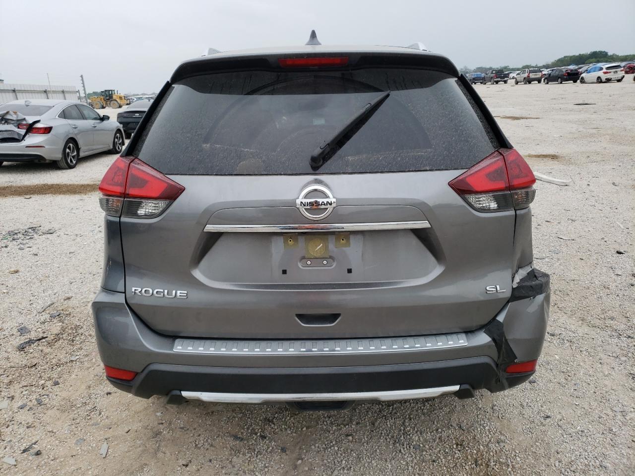 JN8AT2MT7JW486059 2018 Nissan Rogue S