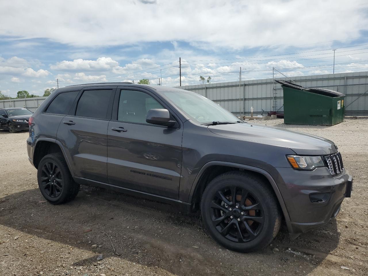 1C4RJFAG2KC775274 2019 Jeep Grand Cherokee Laredo