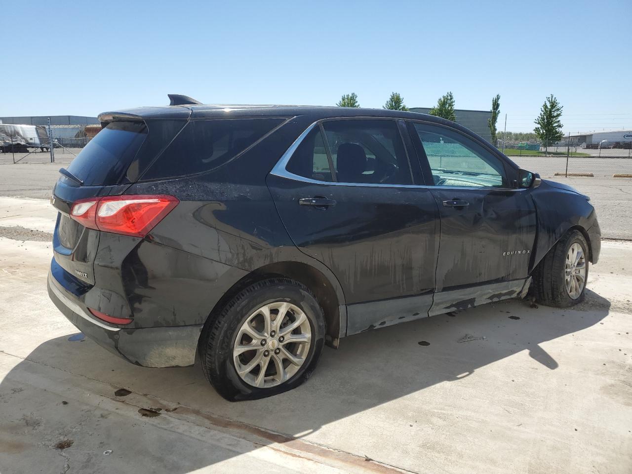 2GNAXSEV3J6330621 2018 Chevrolet Equinox Lt