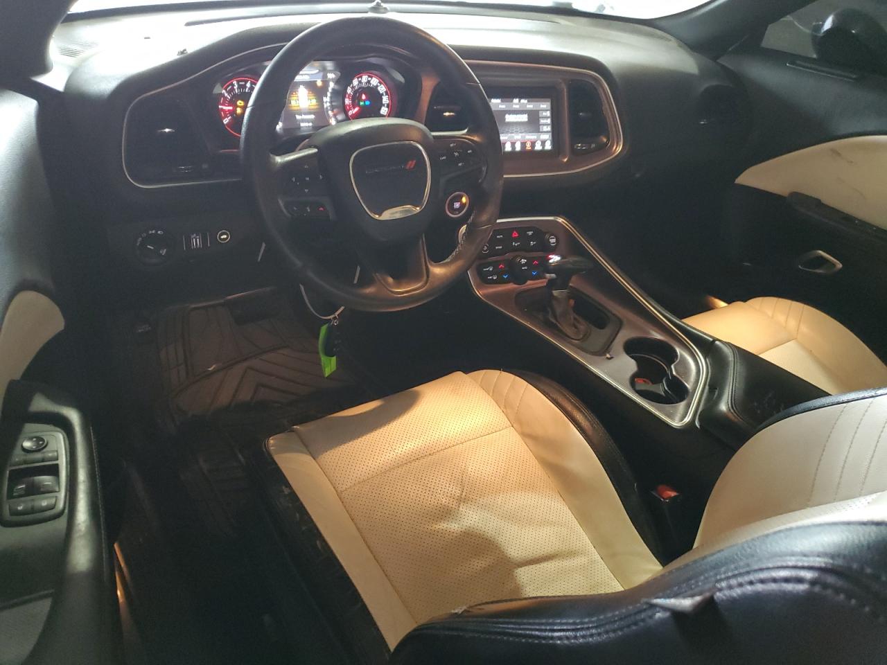 2C3CDZAG1JH305574 2018 Dodge Challenger Sxt