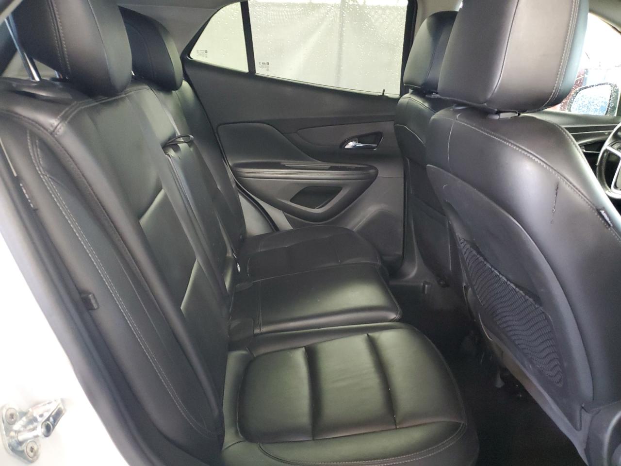 KL4CJCSM2KB765319 2019 Buick Encore Essence