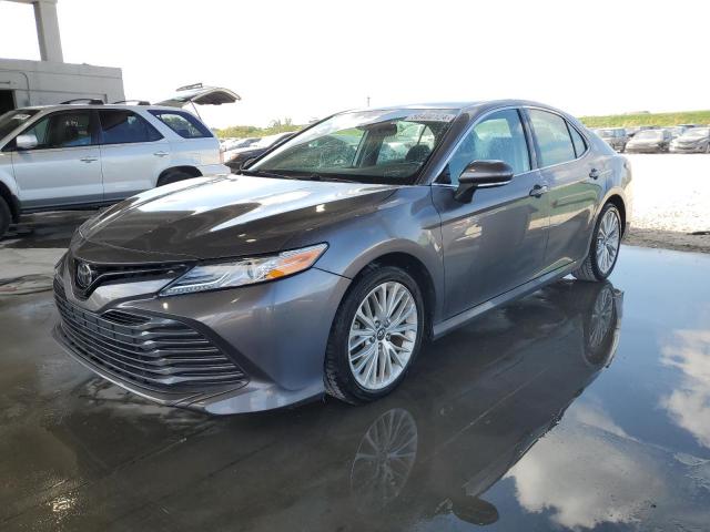 VIN 4T1B11HKXKU702397 2019 Toyota Camry, L no.1