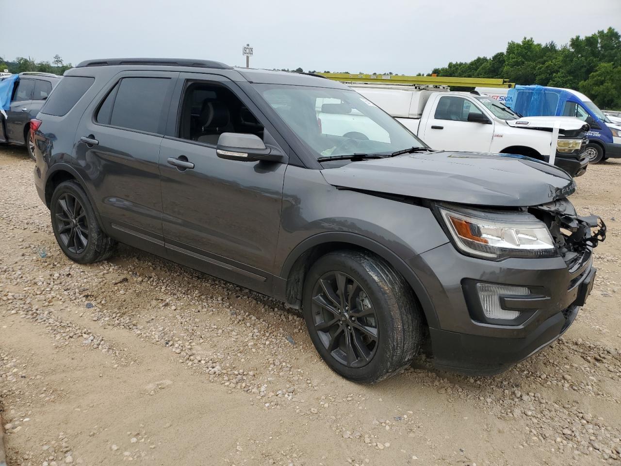 1FM5K7D89HGD09778 2017 Ford Explorer Xlt