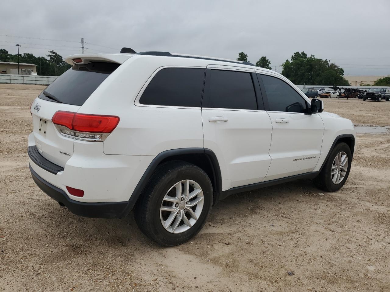 1C4RJEAG7FC668687 2015 Jeep Grand Cherokee Laredo