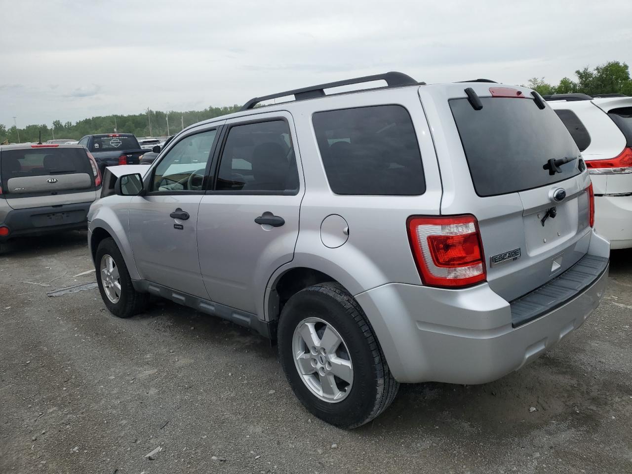 1FMCU0D70AKA35003 2010 Ford Escape Xlt