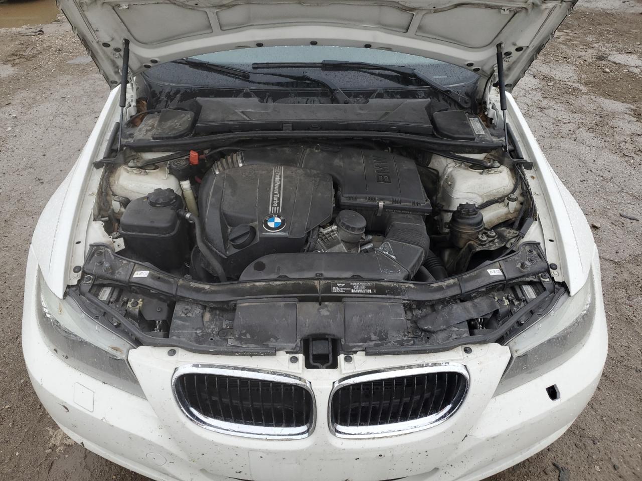 WBAPL5C53BA920516 2011 BMW 335 Xi