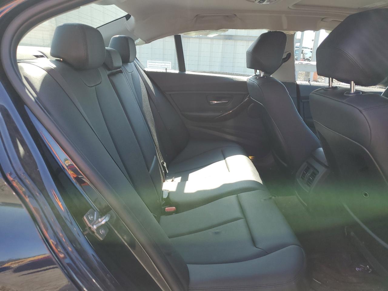 WBA3C3C57EK200329 2014 BMW 320 I xDrive