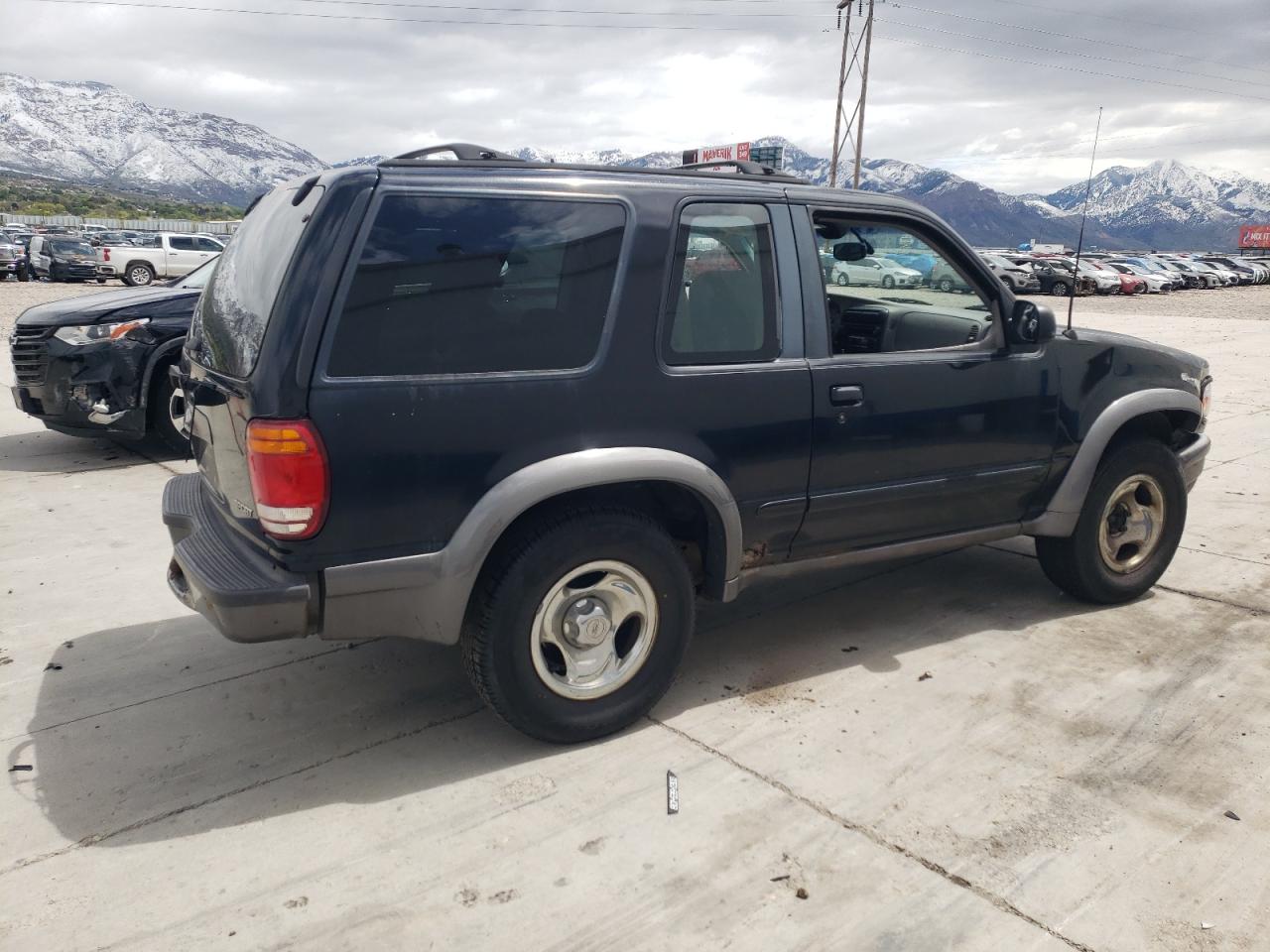 1FMYU24E4WUA71224 1998 Ford Explorer