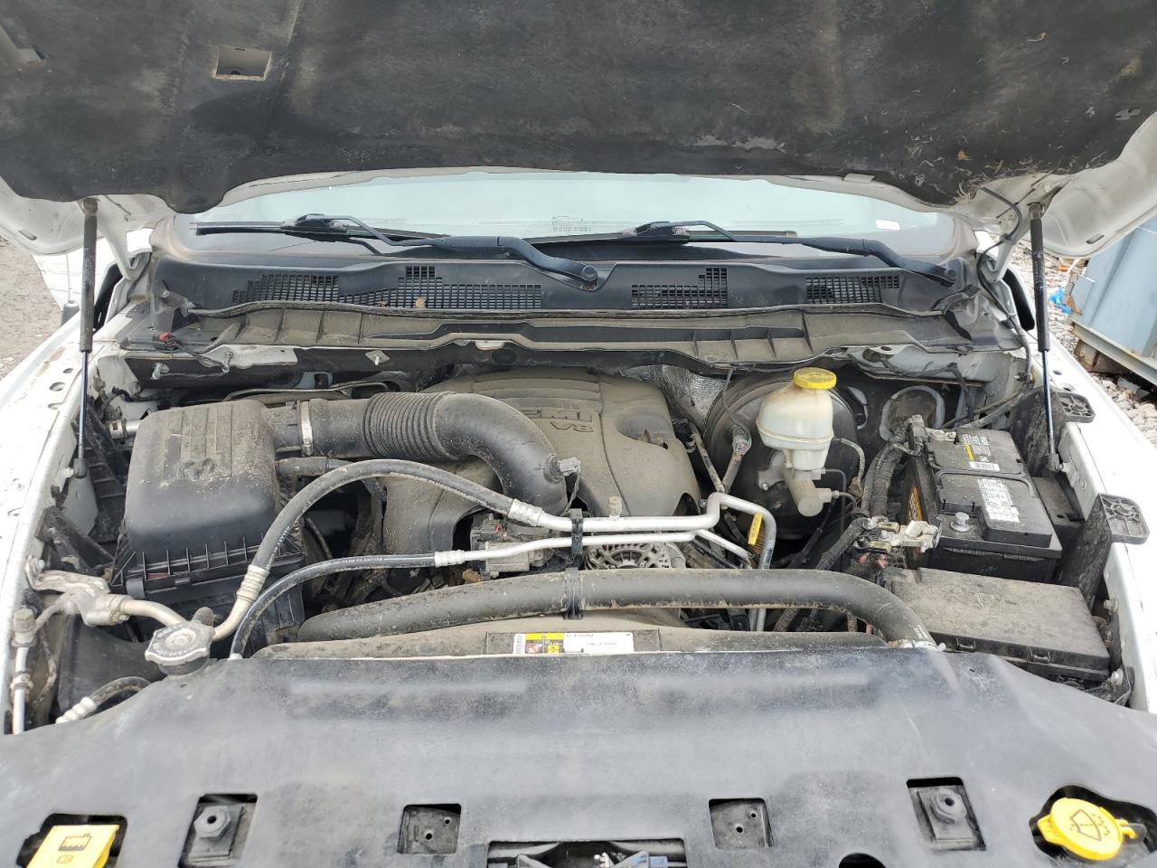 3C6RR7LT7JG123195 2018 Ram 1500 Slt