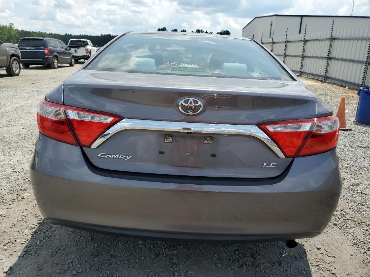 4T4BF1FK0FR502984 2015 Toyota Camry Le