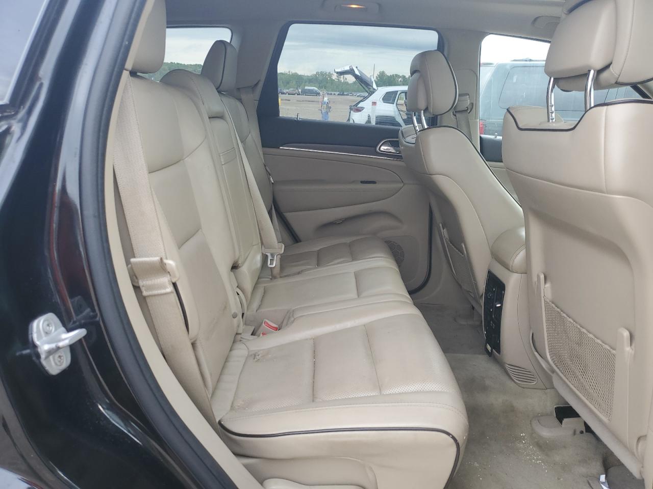 1C4RJFCG4EC162199 2014 Jeep Grand Cherokee Overland