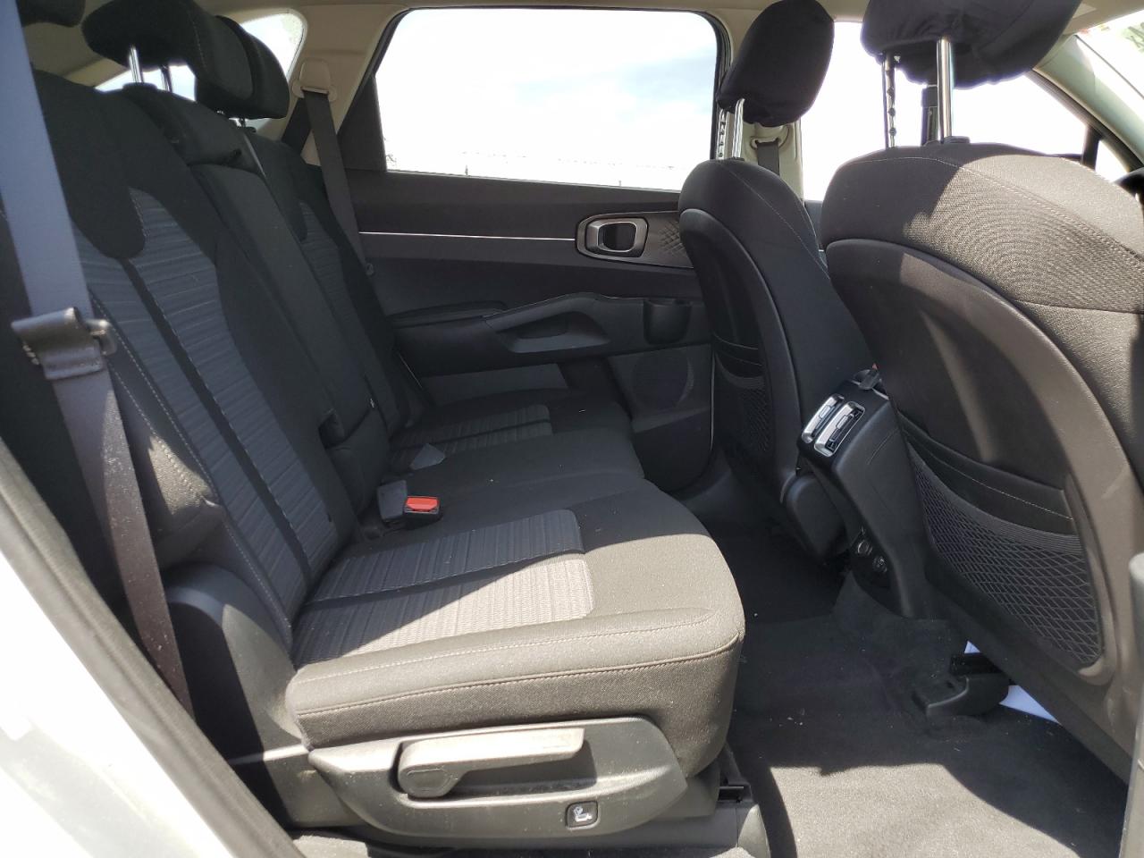 5XYRGDLC0MG044127 2021 Kia Sorento Lx