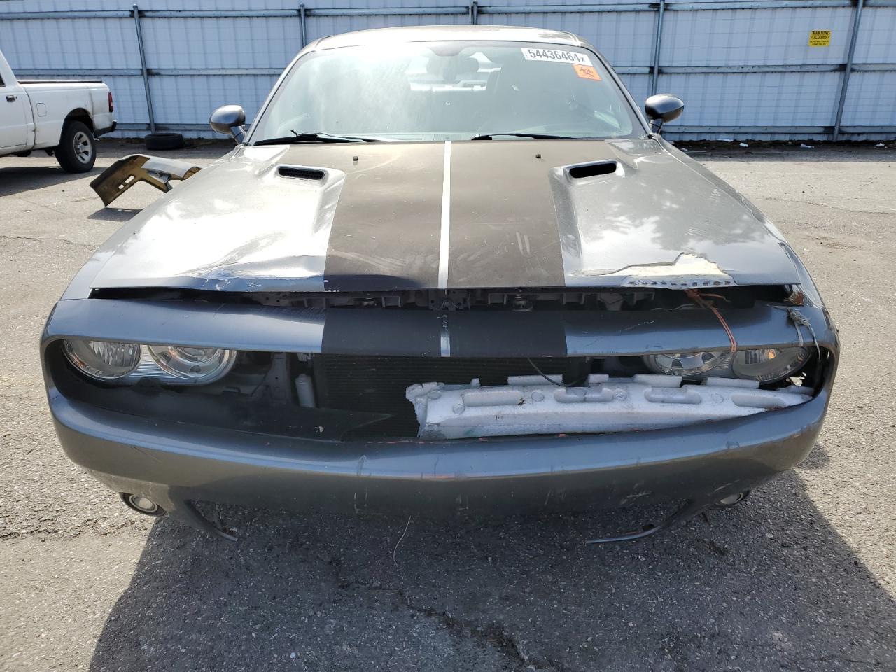 2B3CJ4DG3BH574262 2011 Dodge Challenger