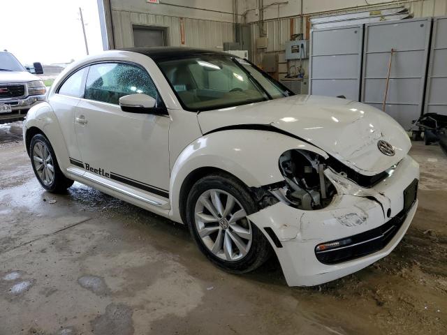  VOLKSWAGEN BEETLE 2014 Білий