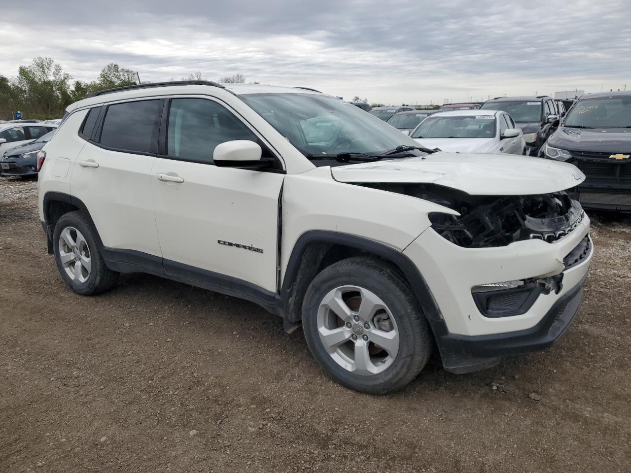 2019 Jeep Compass Latitude vin: 3C4NJDBB0KT656164